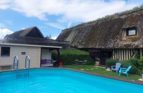 Fatouville-Grestain Cottage | Cottage for 2/4 people with swimming pool near Honfleur/sauna