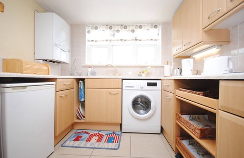 East Wittering Apartment | Cottage for two close to the beach
