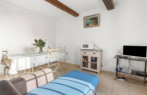 Roquebrune-sur-Argens House | Cottage "Gite Paul" with Private Terrace & Wi-Fi