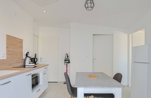 Bretignolles-sur-Mer Cottage | Cottage 'Gîte Les Oyats' with Terrace, Garden & Wi-Fi