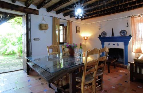 Algarinejo House | Cottage in Fuentes de Cesna with swimming pool