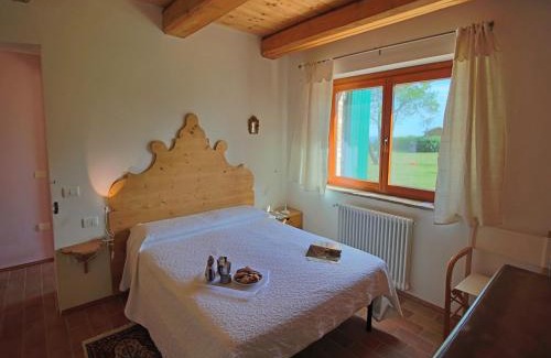 Montelabbate House | Cottage in Montelabbate with Pool, Garden, BBQ, Parking