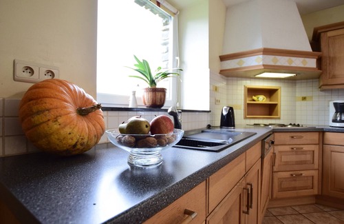 Tavigny Cottage | Cottage in Neufmoulin With sea Beach