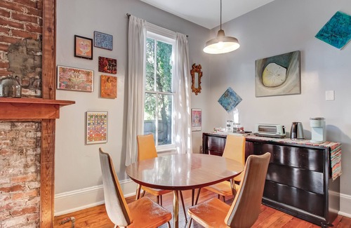 Thomas Square Cottage | Cottage in Thomas Square, Heated Pool Access