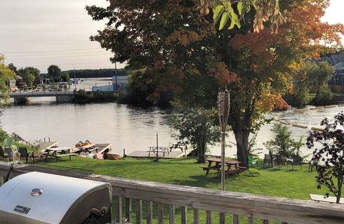 Coboconk Cottage | Cottage Kawartha Lakes on Balsam lake 4 Bed Rooms