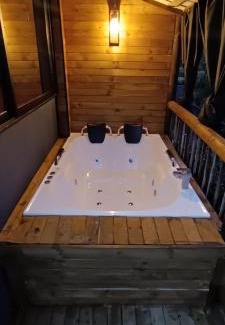 El Penol Villa | Cottage Master Room en Guatapé-Desayuno- Sauna Finlandes