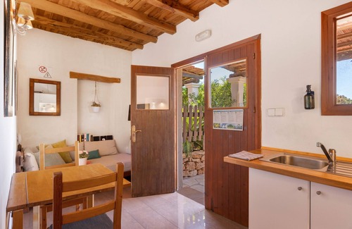 Formentera Cottage | Cottage 'Mussenya 1' with Balcony, Wi-Fi and Air Conditioning