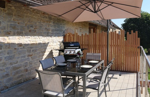 Courlaoux Cottage | Cottage of the waterfall at the Domaine du Moulin de Jeanne