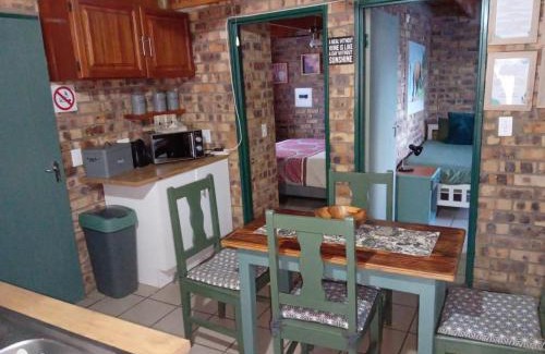 Marloth Park House | Cottage On Naboom
