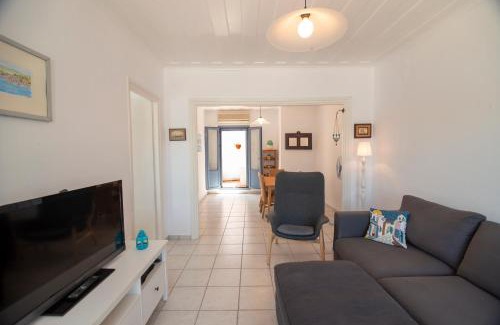 Vathy House | Cottage on the Sea