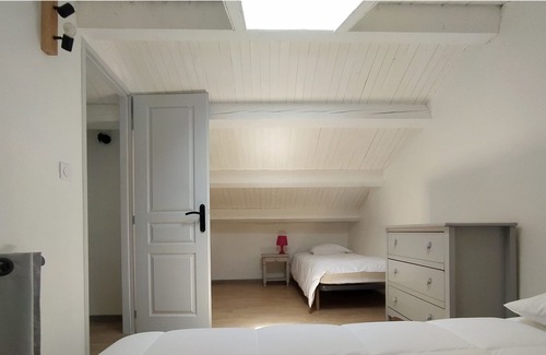 Les Assions House | Cottage sleeps 8 with swimming pool in southern Ardèche