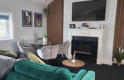 Birmingham Apartment | Cottage style 2 Bedroom Apt in City, near Utilita Arena & Free Parking