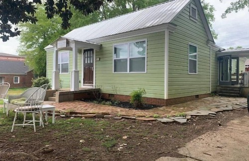 Fort Payne Apartment | Cottage Suite 4 - Accessible Studio
