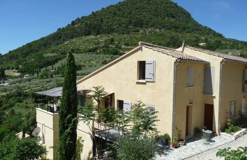 Aubres Villa | Cottage "The Thousand Flowers" in Drôme Provençale