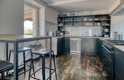 Faudoas House | Cottage 'Villa Virginie Gite 2' with Lake View, Wi-Fi and Air Conditioning