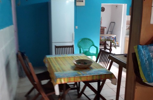 Bas Vent House | Cottage with garden, 2 steps from the sea, for 5 people, fully equipped.