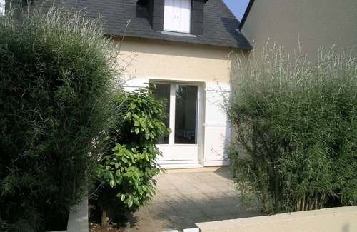 Etel House | Cottage with pool and pets allowed near beach in Erdeven