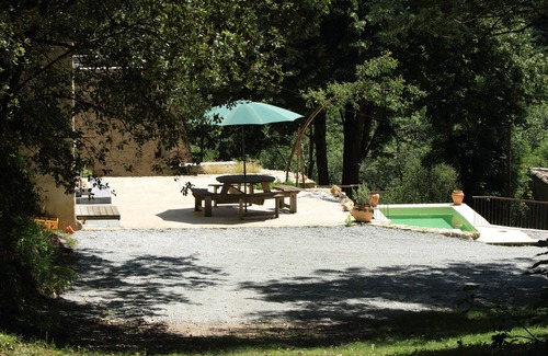 Cenne-Monestias Cottage | Cottage With pool, set in a private 5 hectare domaine, perfect for nature lovers