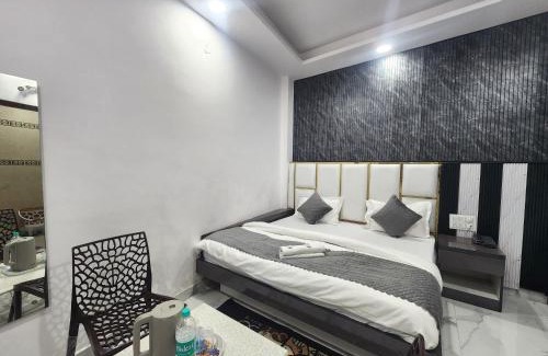 Paharganj Hotel | Cottage Yes Sir Dx