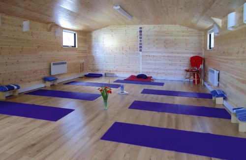 Achill Sound House | Cottages in Achill Sound Achill Island - EIR02100-FYA