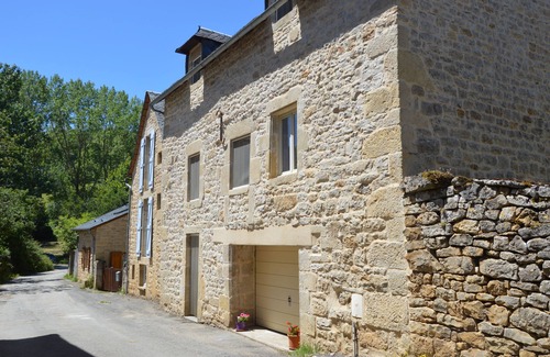 Severac-l'Eglise House | Cottages with mountain views