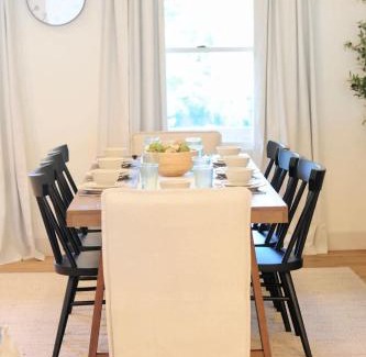 Winesburg House | Country Comfort with Pool Family & Groups