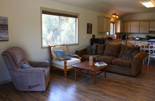Newcastle Other | Country Farmhouse On 40 Acre Working Cattle Ranch Near Wineries and Hiking