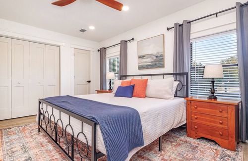 Goldthwaite House | Country Getaway | Hot Tub + Open Skies & Nature