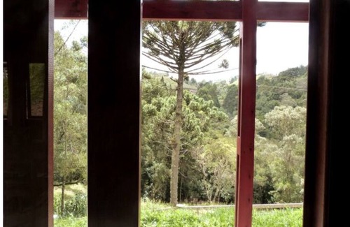Campos do Jordao Cottage | Country House with Mountain Views. Capivari 15 minutes. Pets Welcome!