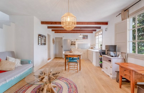 El Jesus Villa | Country House 'Casa Juliana Tijarafe' with Sea View, Private Pool and Wi-Fi