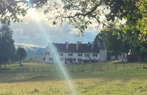 Arc-en-Barrois Villa | Country House 'Domaine Du Val Bruant' with Shared Terrace and Wi-Fi