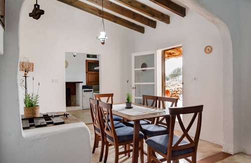 Felanitx Villa | Country House 'Espina' with Private Pool, Private Terrace and Wi-Fi