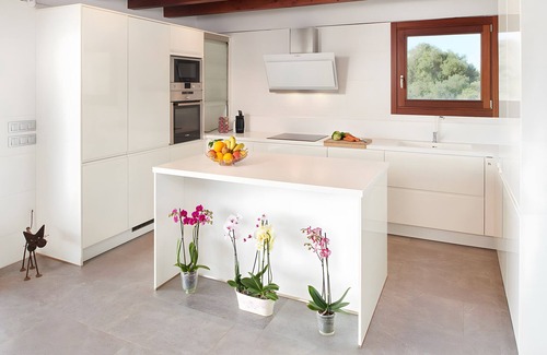 Alqueria Blanca Villa | Country House 'Maimo' with Private Pool, Wi-Fi and Air Conditioning