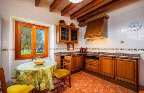 Lloret de Vistalegre Villa | Country House 'Sa Rota De Can Lluch Dimoni' with Terrace, Wi-Fi and Air Conditioning