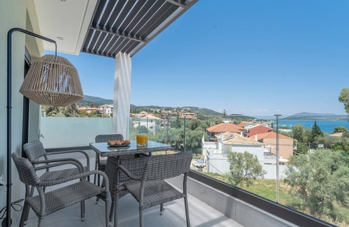 Nikiana Villa | Country House 'Villa San George 2' with Sea View, Wi-Fi and Air Conditioning
