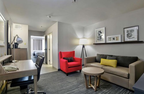 Wheatland Hotel | Country Inn & Suites by Radisson Oklahoma City Airport OK