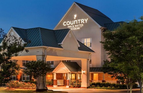 Bermuda Hotel | Country Inn & Suites by Radisson Chester VA