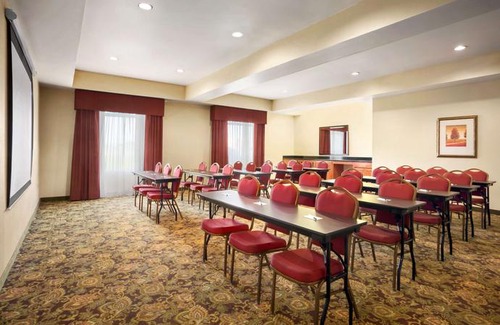 Albany Hotel | Country Inn & Suites by Radisson Albany GA