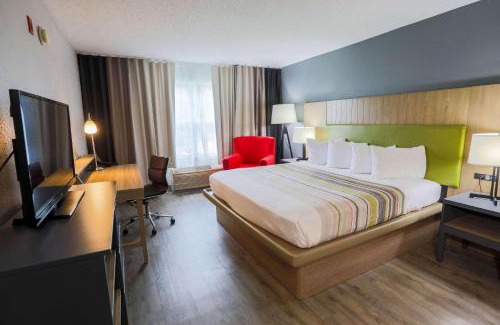 Carolina Forest Hotel | Country Inn & Suites by Radisson, Myrtle Beach, SC