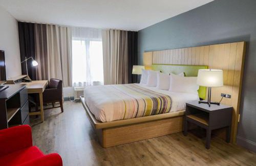 Carolina Forest Hotel | Country Inn & Suites by Radisson, Myrtle Beach, SC