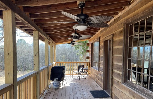 Simpsonville Cabin | Country Log Cabin on The Reedy River
