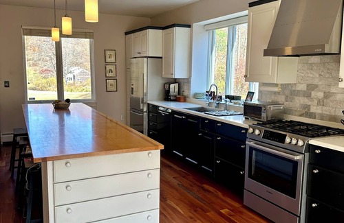 Conway House | Country Retreat Close to Skiing and Local Private Schools