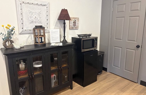 Eastabuchie Apartment | Country retreat within minutes to several towns with outdoor games ,petting farm
