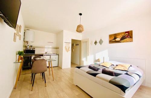 Republique Apartment | COUP DE CŒUR - HYPER CENTRE - WIFI