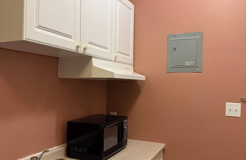 Old Town Apartment | Couple Suite with Private Bathroom & Kitchenette