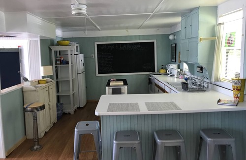 Brandon Cottage | Couple’s Getaway—Vintage 1920's Lake Front Cottage on Lake Hortonia in Vermont