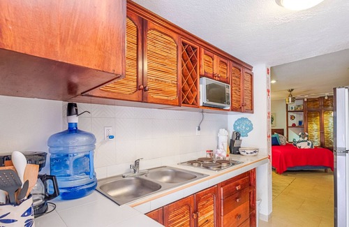 Akumal Cabin | Couples’ Studio with Pool and Prime Half Moon Bay Location