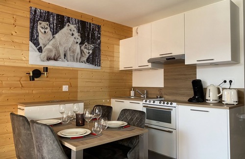 Courchevel Apartment | Courchevel 1850 - 4 people : Bellecôte skis on, bed linen, towels, wifi