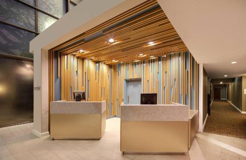 North Loop Hotel | Courtyard Austin-University Area