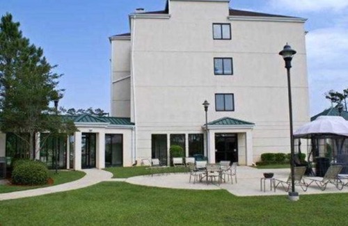 Covington Hotel | Courtyard by Marriott Covington / Mandeville